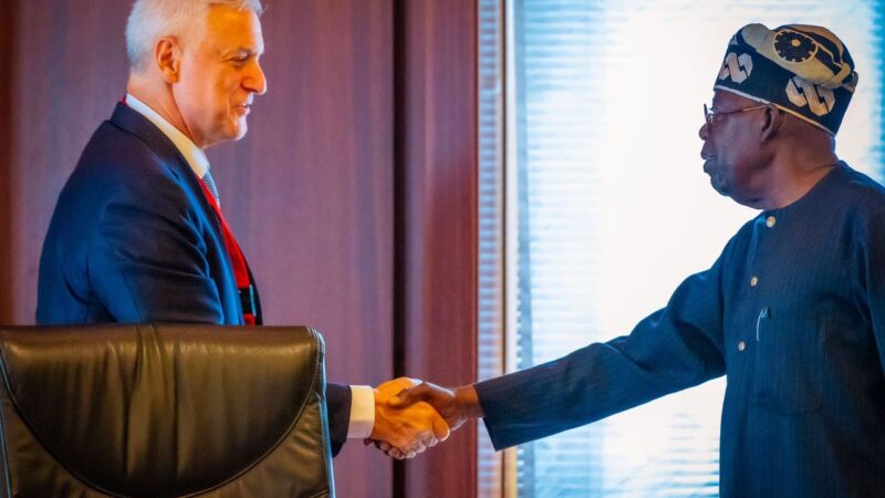 Tinubu hosts Standard Chartered Bank chiefs, says Green Industrial Vision Complementary to Oil and Gas Investment Drive