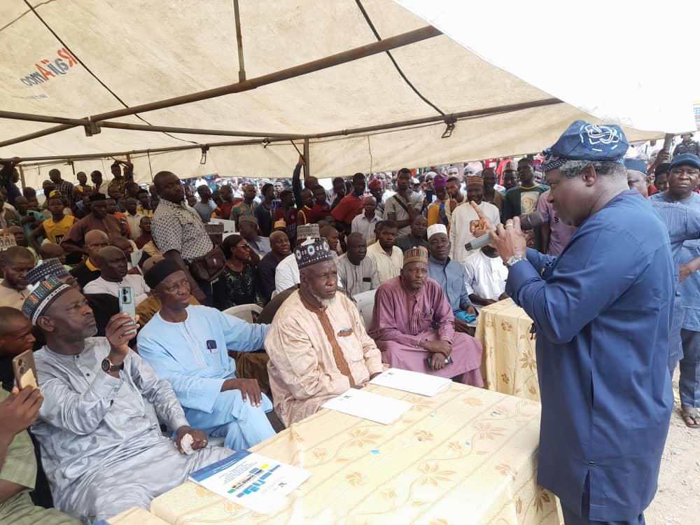 Sanwo-Olu performs groundbreaking of Alabo Rago Transnational Market