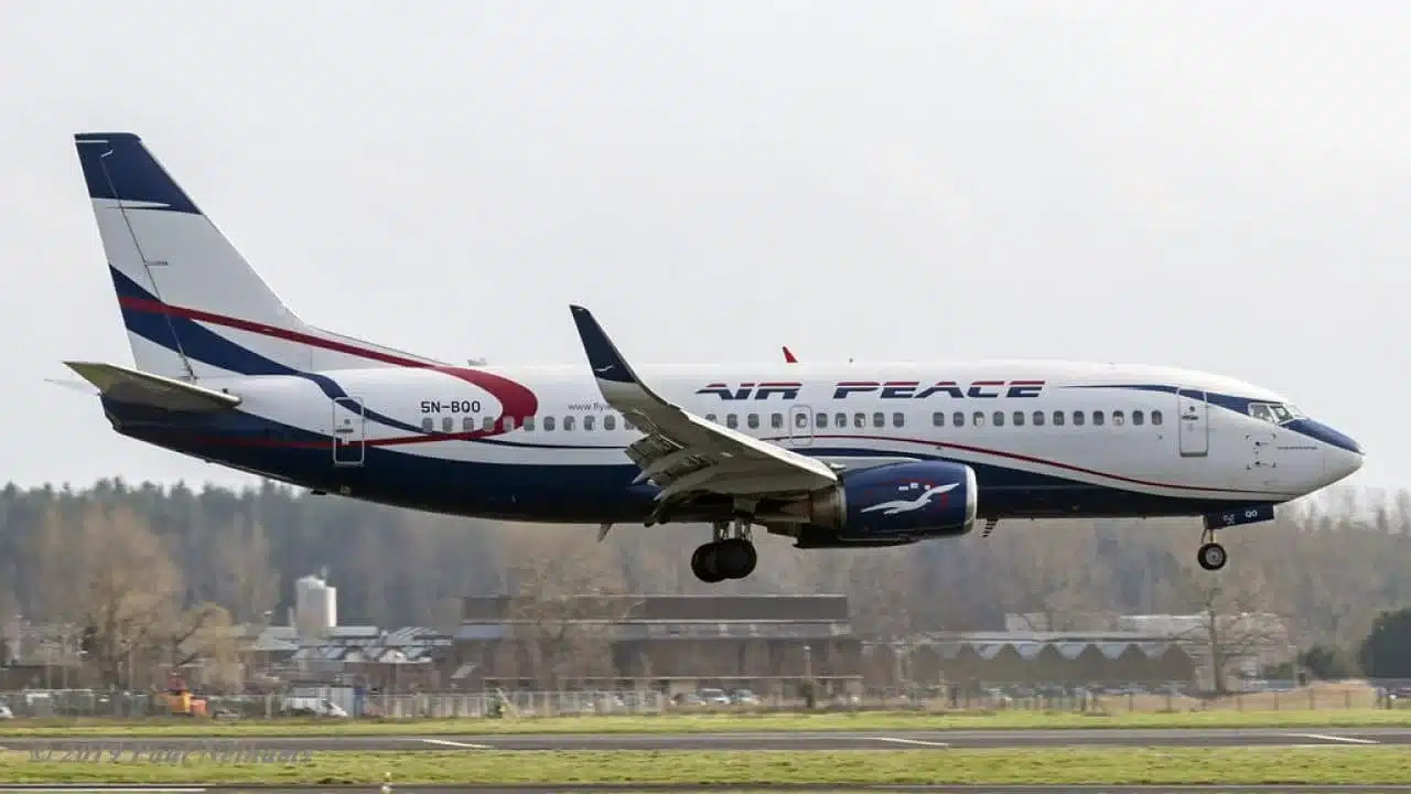 Flight disruptions: Nigerian Govt summons Air Peace